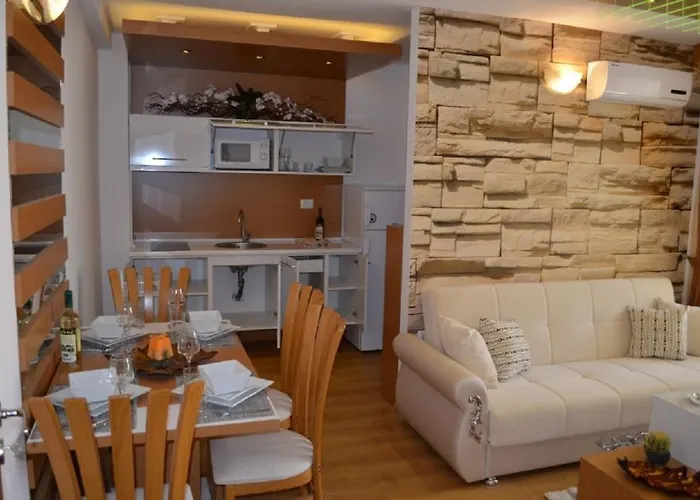 Sweet 2 * ساني بيتش